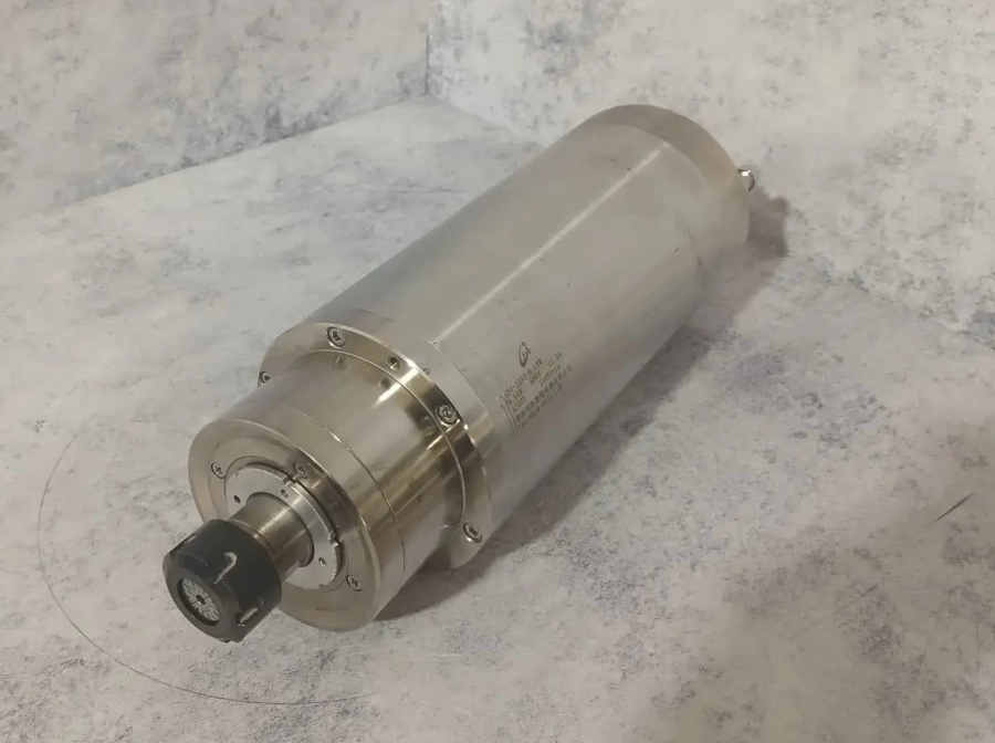Шпиндель GDZ-125S 5,5кВт 380V 24000 оборотов Шпиндель GDZ-125S 5,5кВт 380V 24000 оборотов